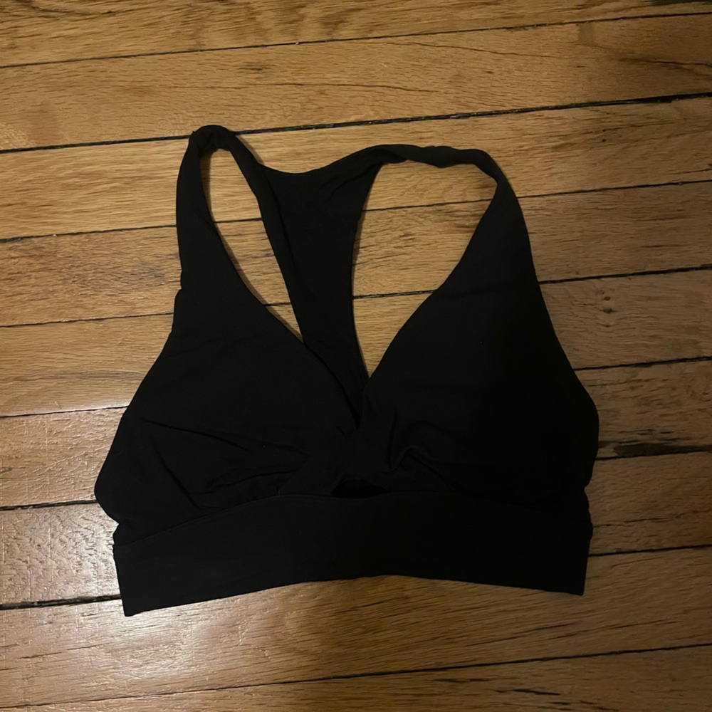 lululemon twist front nulu sports bra